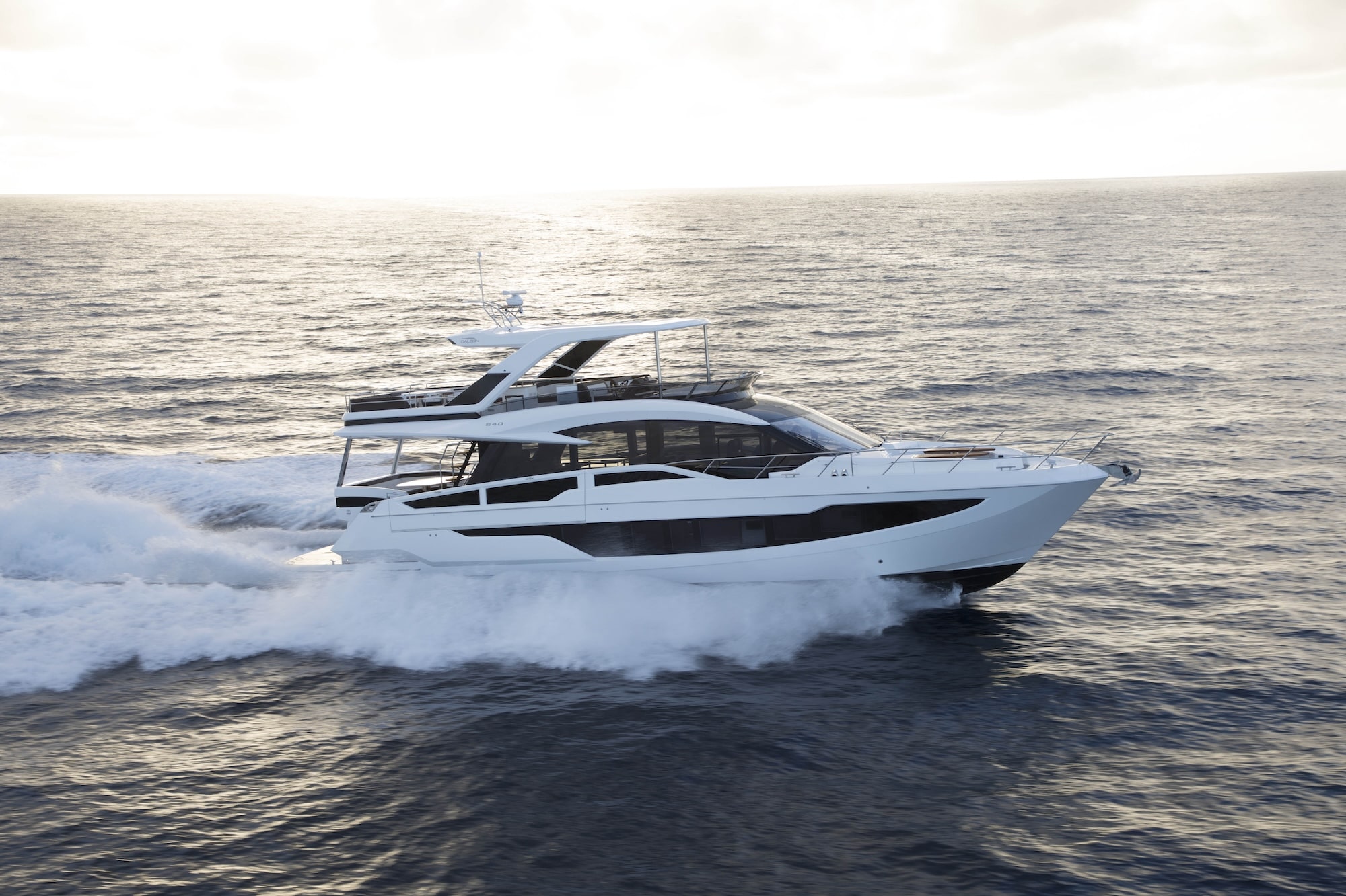 Galeon Flybridge 640 Preview Image