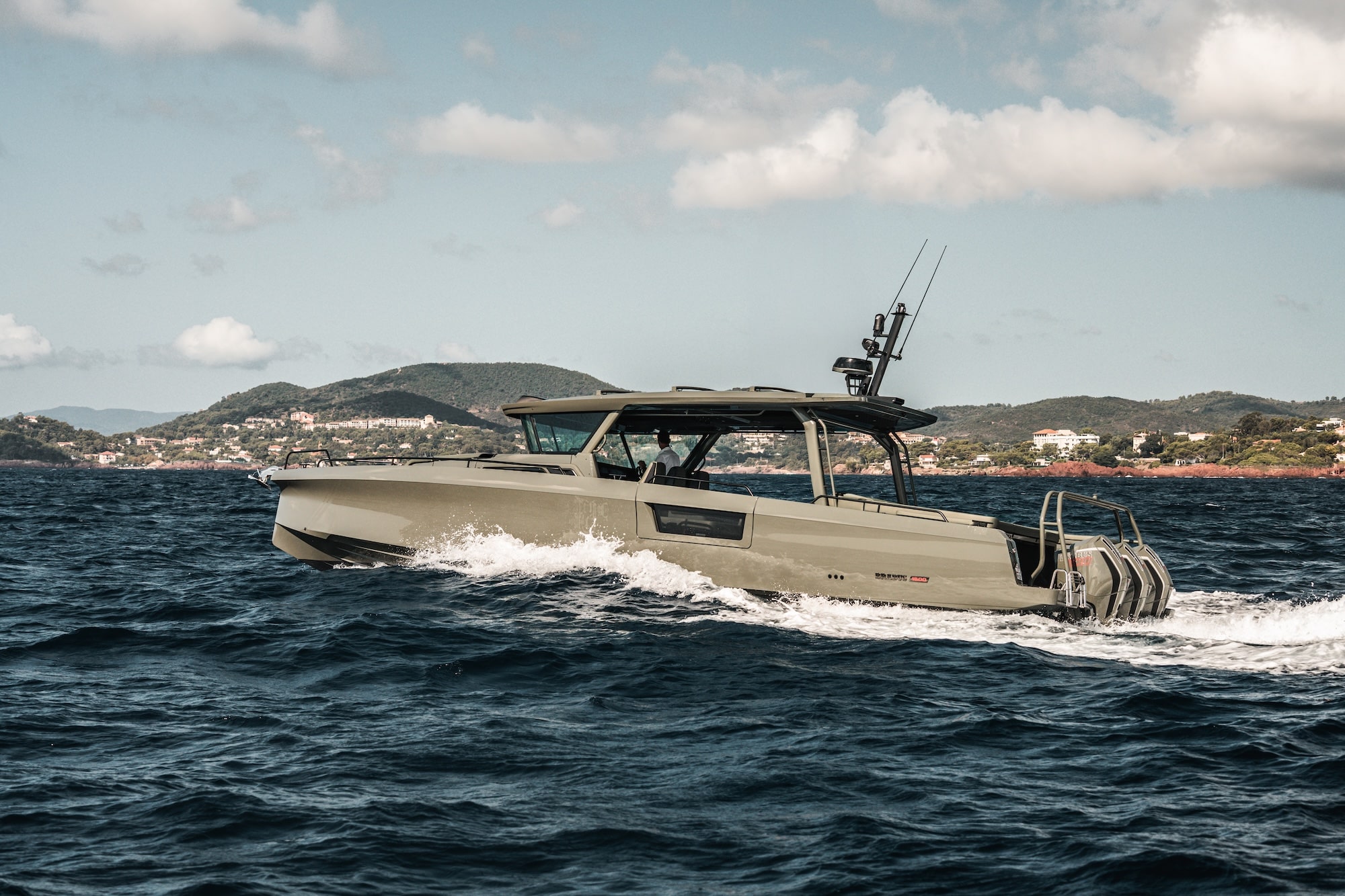 Brabus Shadow 1500 Preview Image