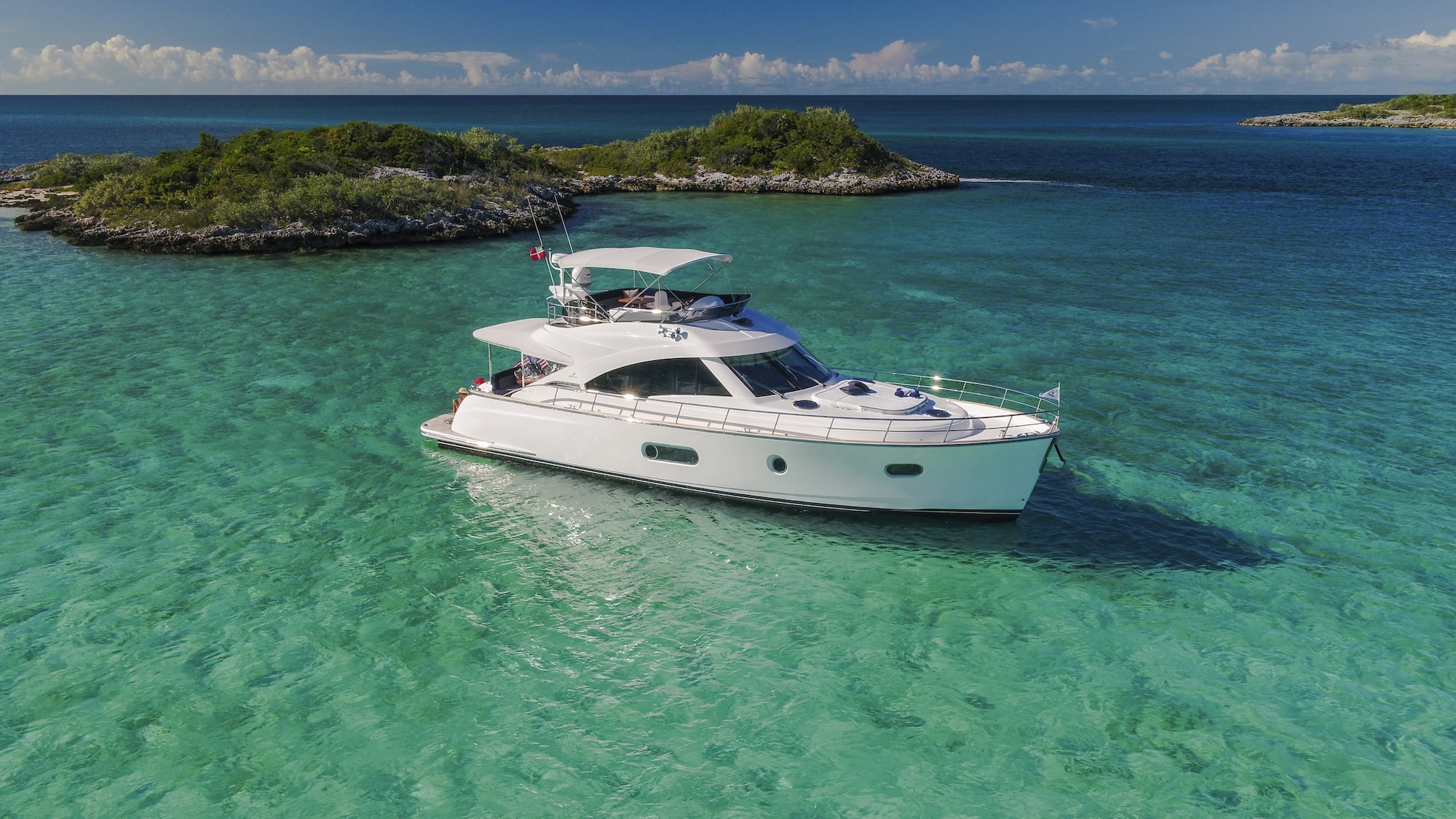 Riviera Boat Belize 54 Daybridge Anchored Preview Image