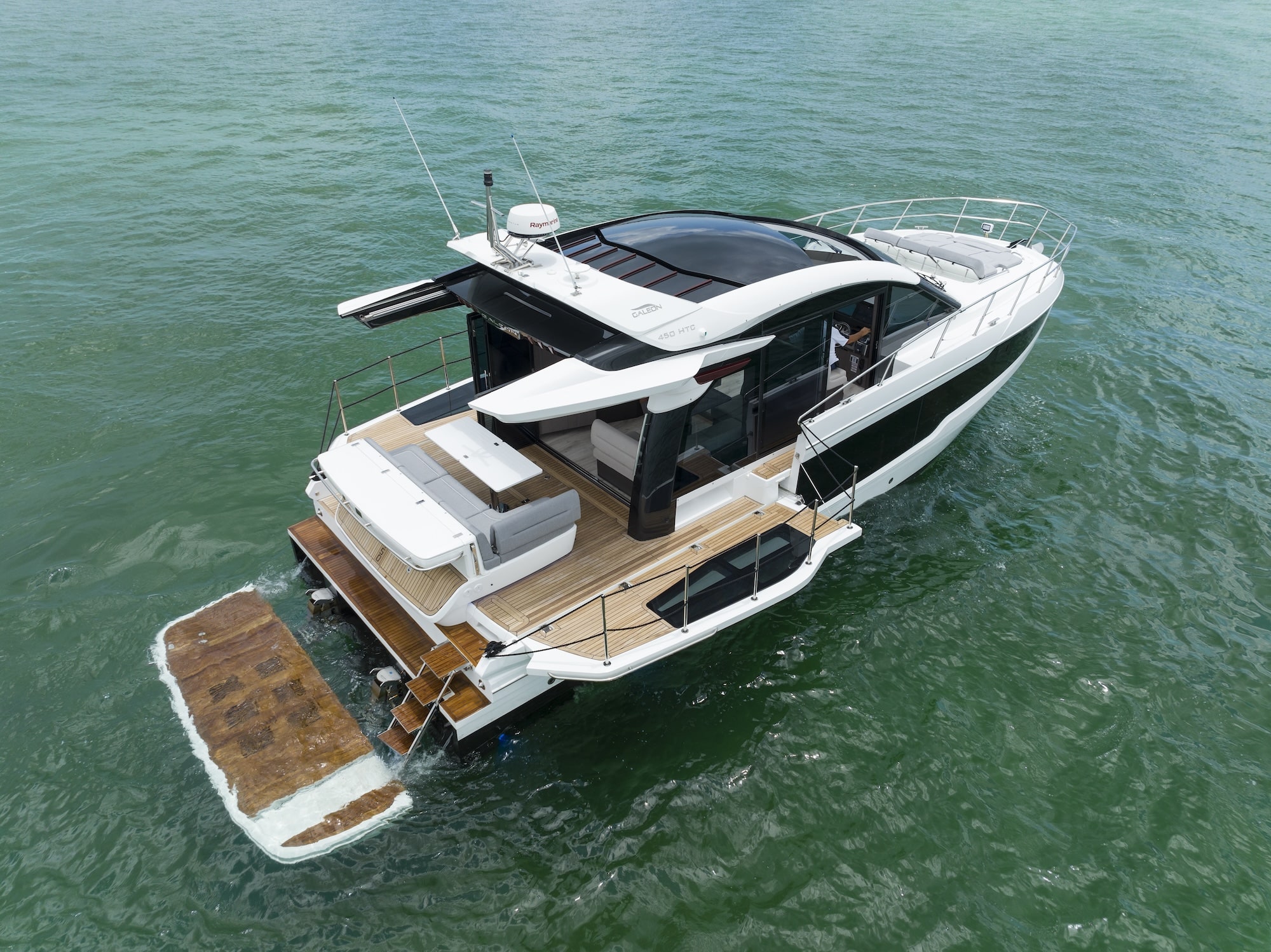 Galeon Hardtop 450 Preview Image
