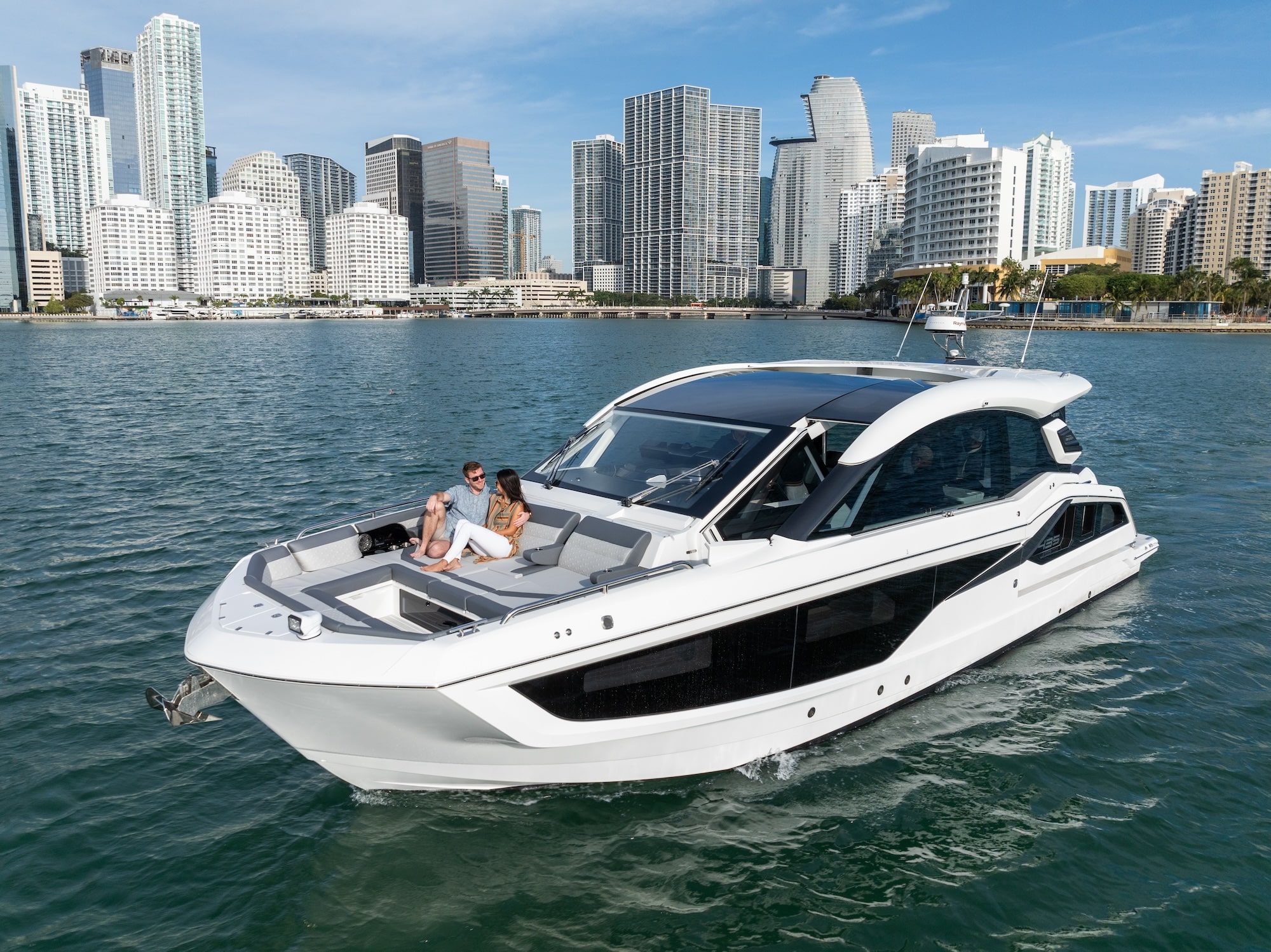 Galeon 435 GTO Boat Preview Image