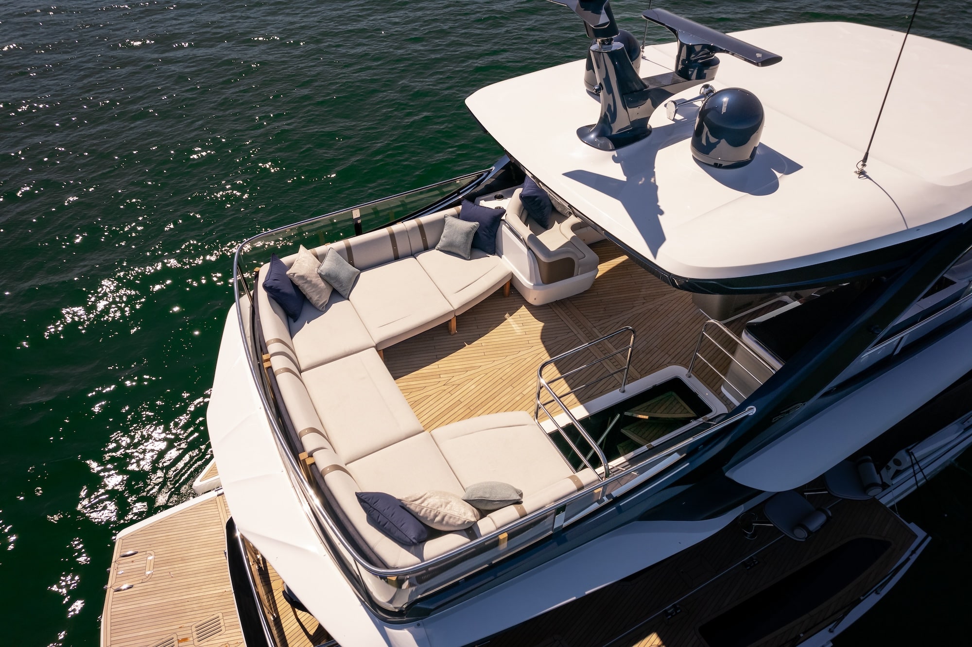 Galeon Flybridge 620 Preview Image