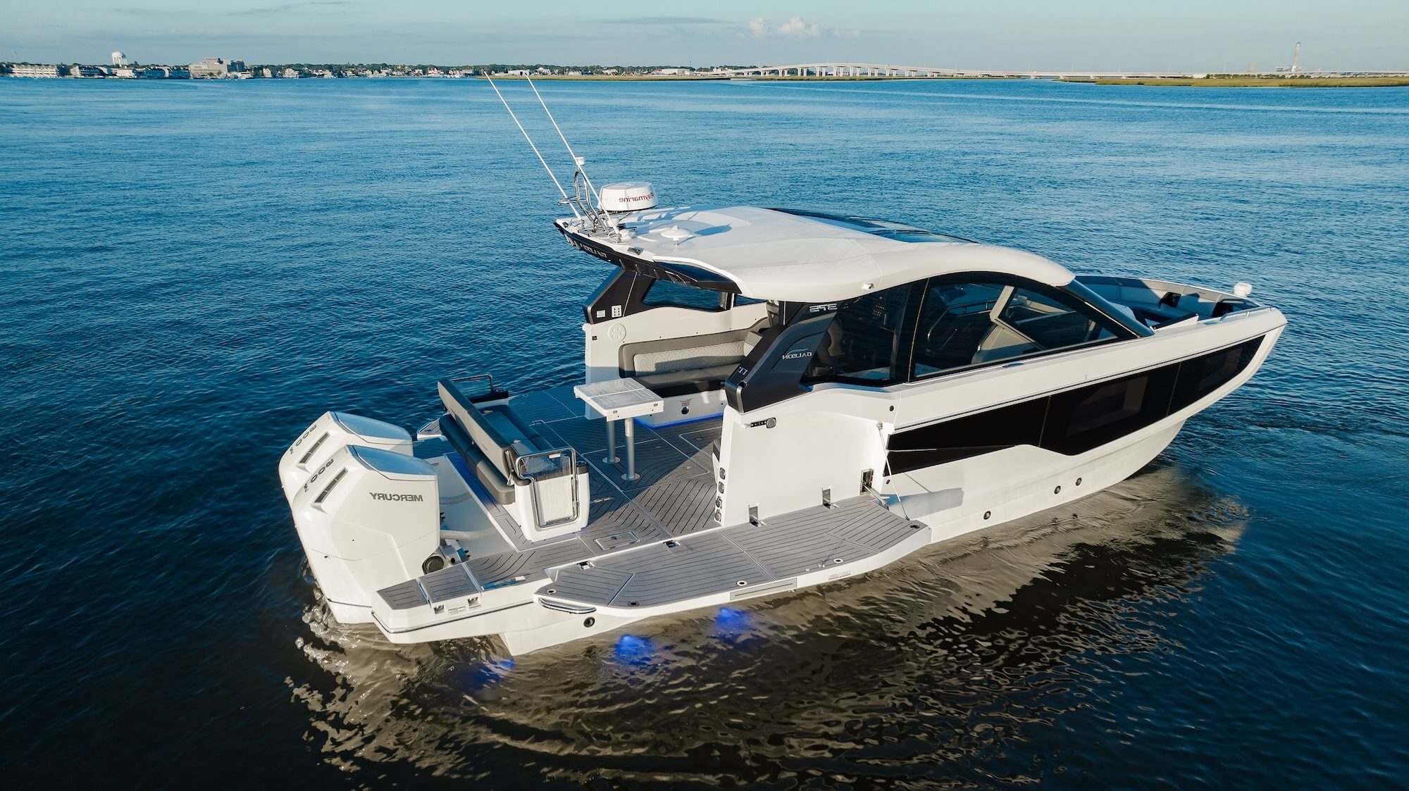 Galeon 375 GTO Boat Preview Image