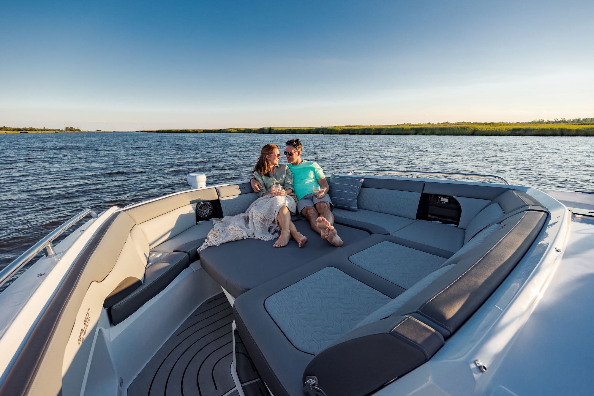 Galeon 375 GTO Boat Preview Image