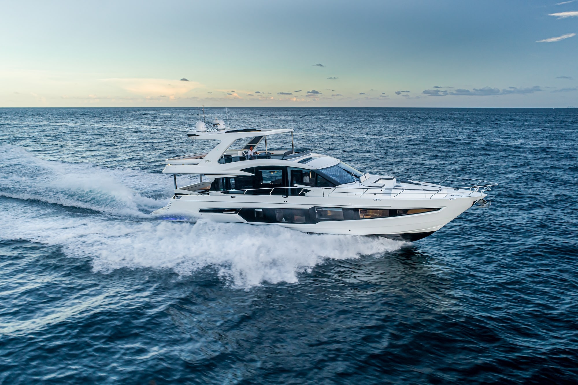 Galeon Flybridge 680 Preview Image