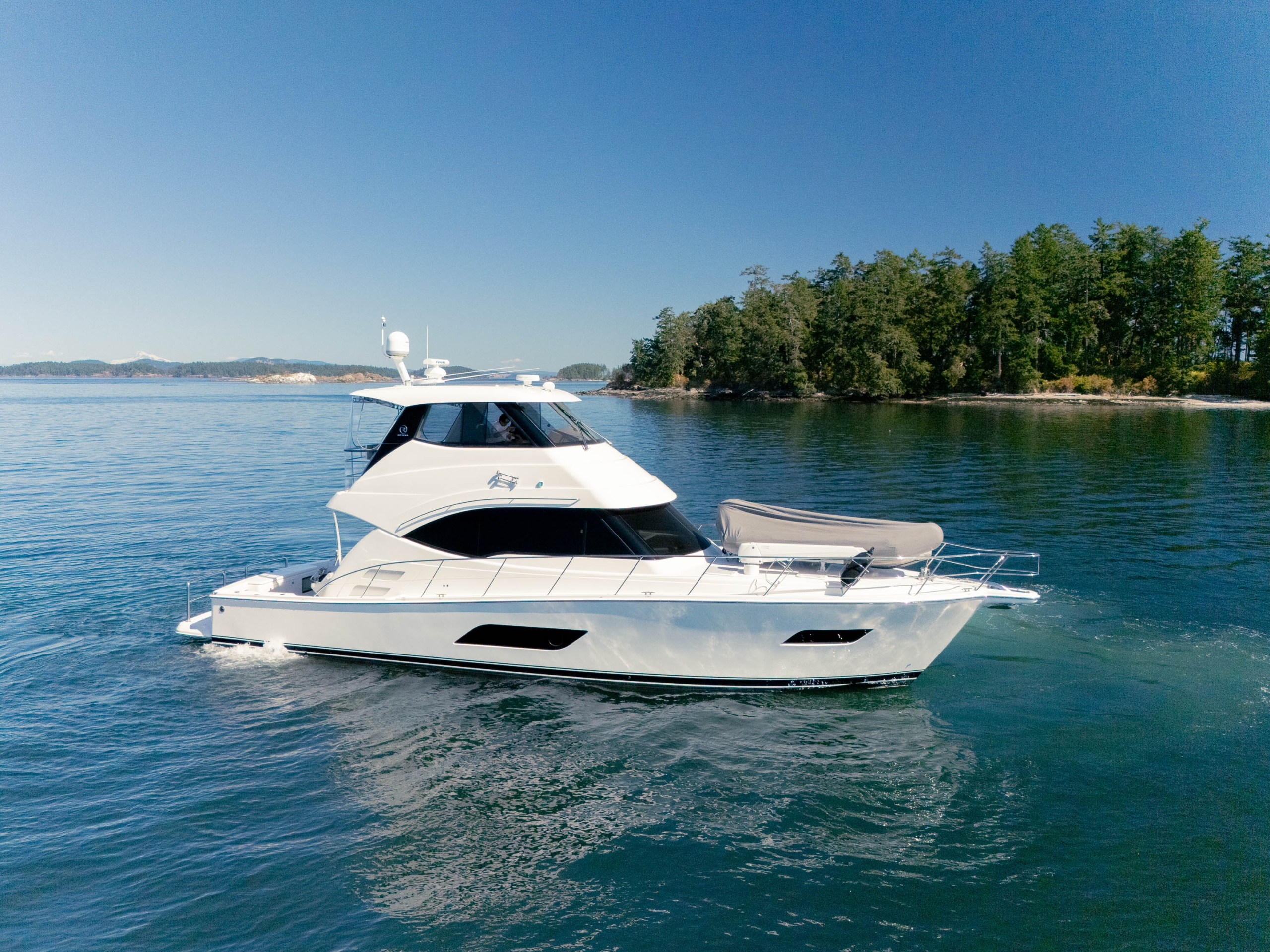 Essential Pre-Purchase Checklist to Buy a Used Boat